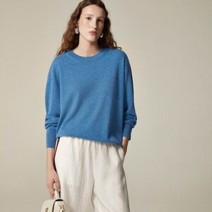 NWT J Crew Blue Cashmere Relaxed Crewneck Sweater Sz S Long Sleeve - Small Hole